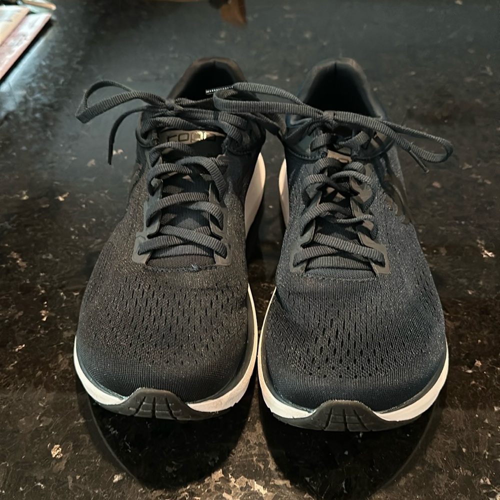 Topo Phantom 3 size 9 Men’s Blue sneakers